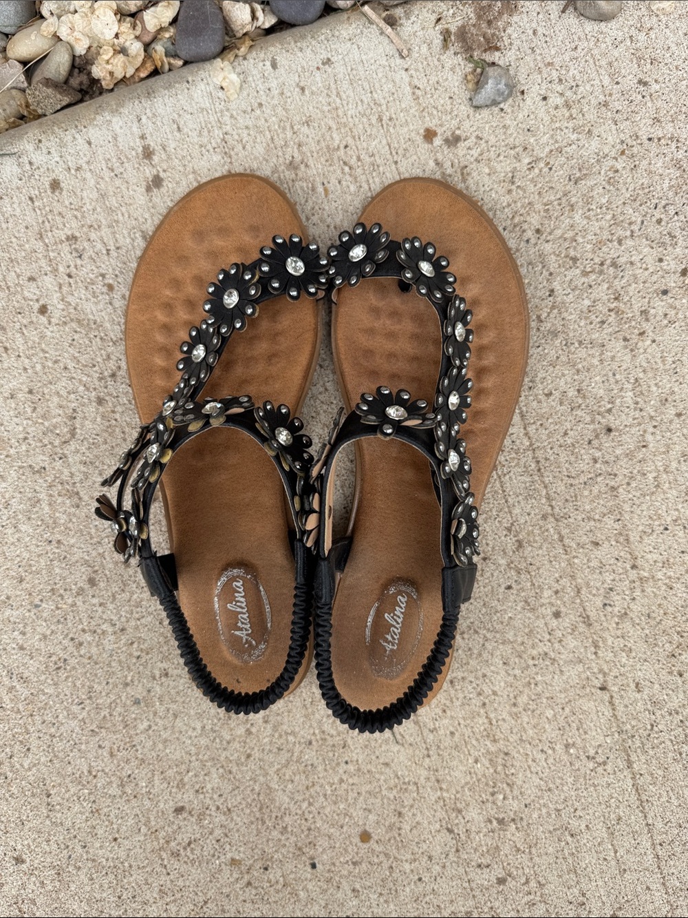 Comfort Floral Jewel T-Strap Sandals - Black - Picture 2 of 2